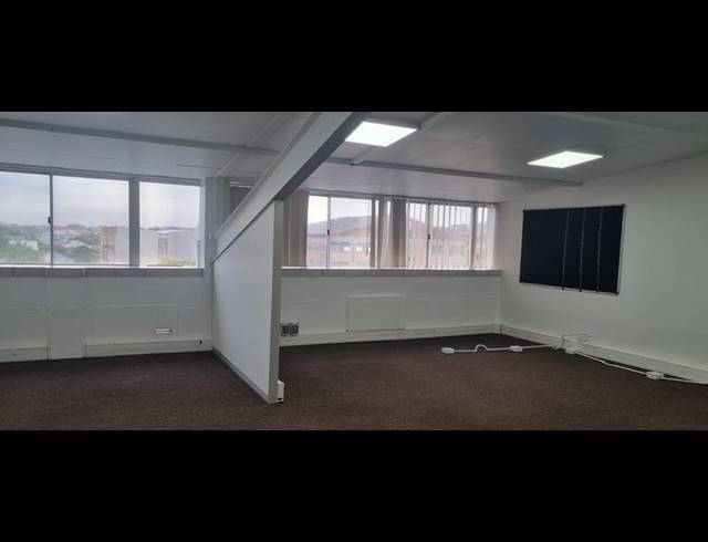 BUSINESS PROPERTY TO RENT IN MOWBRAY
